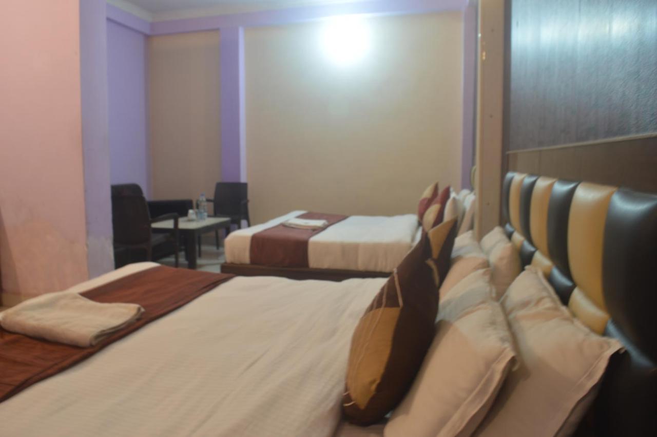 Hotel Apsara , By Soank Hospitality Haridwār Buitenkant foto