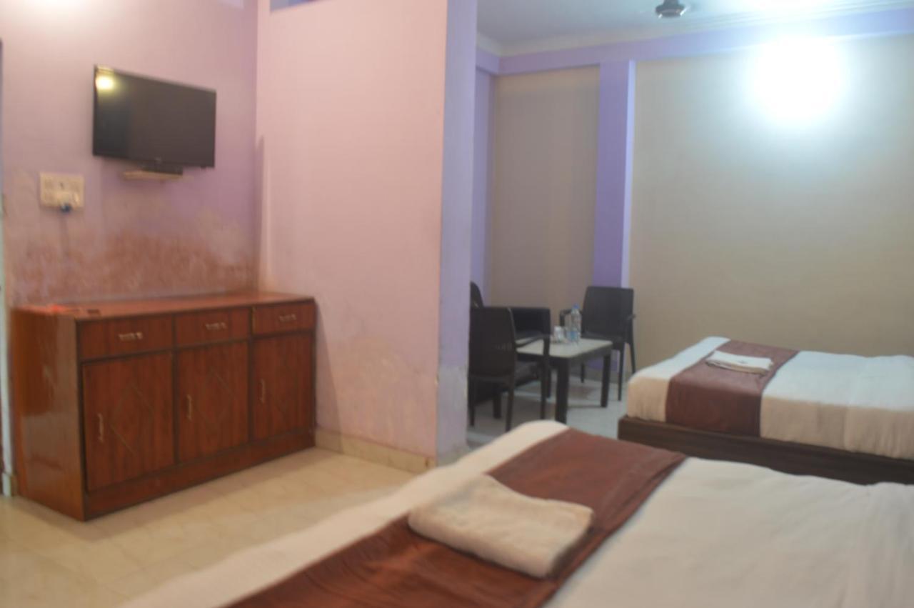 Hotel Apsara , By Soank Hospitality Haridwār Buitenkant foto
