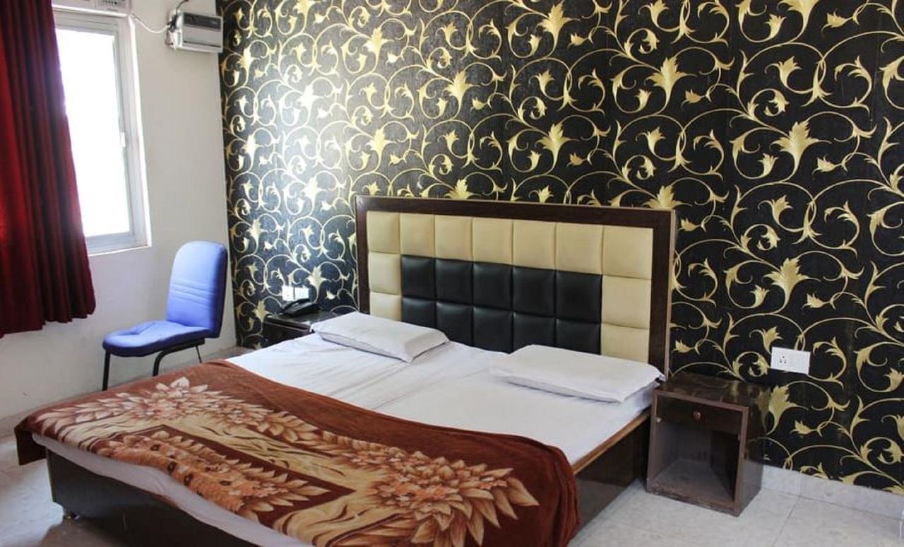 Hotel Apsara , By Soank Hospitality Haridwār Buitenkant foto